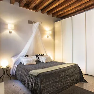  Apartamento Terrazzina - Romantic Pied A Terre At The Heart Of Cannaregio District